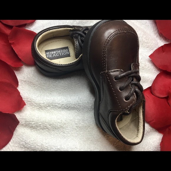 SOLD-Dress Kids Shoes - Picture 2 of 5